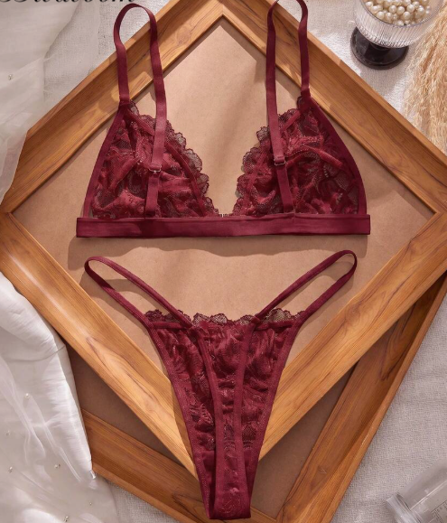 Conjunto Ruby Desire – Encaje Sexy con Cierre Frontal